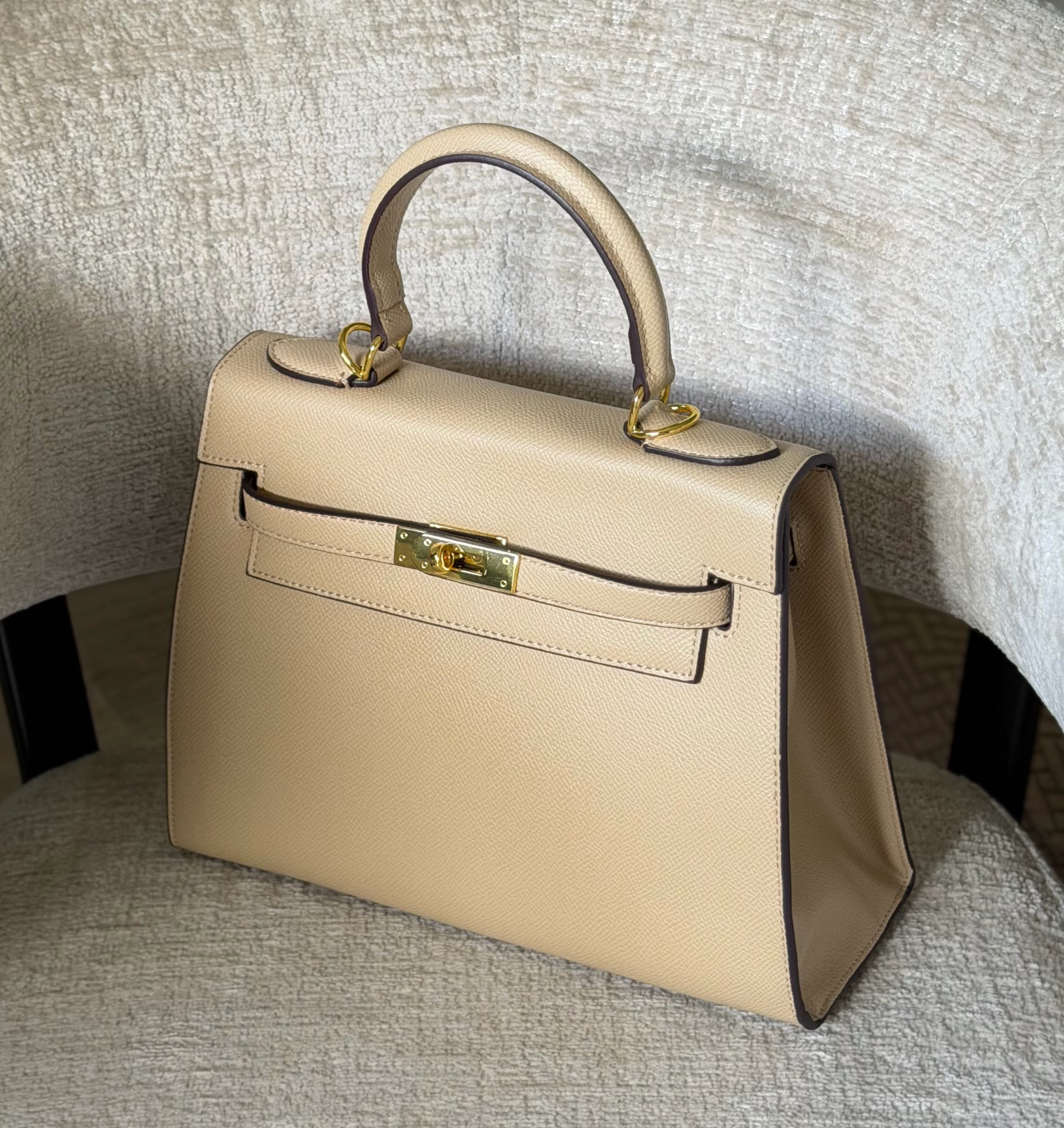 Kly 25 de M'Badon — Beige, vue de dos